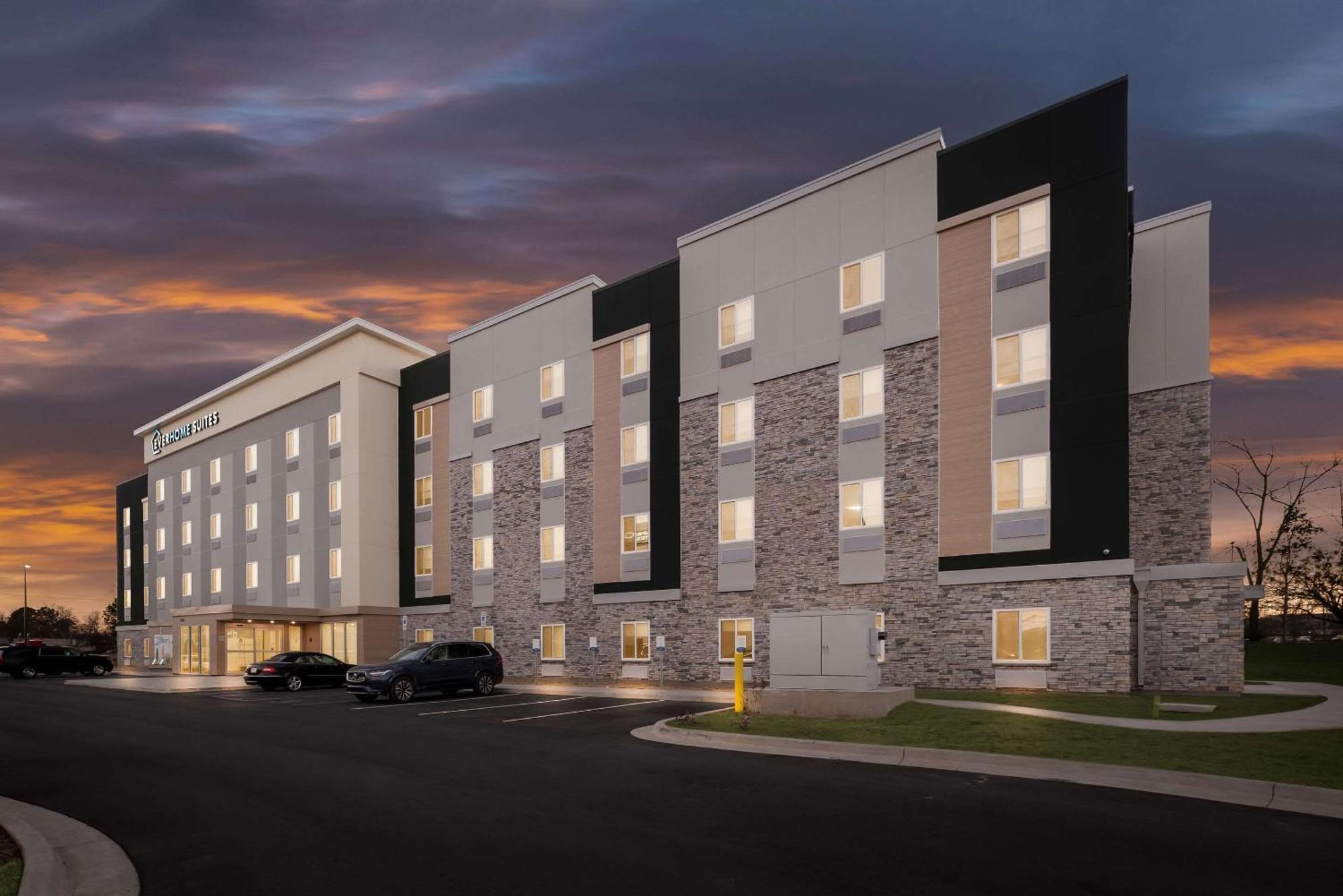 Everhome Suites Huntsville - Research Park מראה חיצוני תמונה